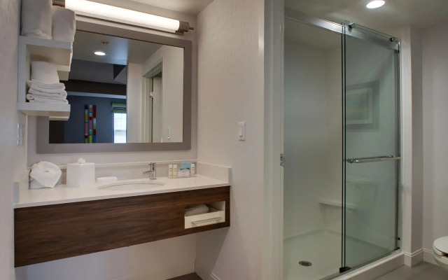 Hampton Inn & Suites Chicago/Aurora