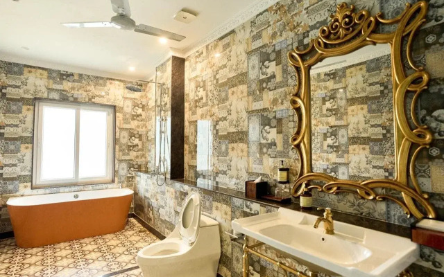 Mayfair Manor Alibag