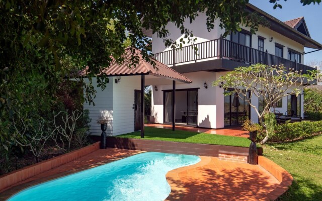 Peaceful 8br Two Pool Panoramic Twin