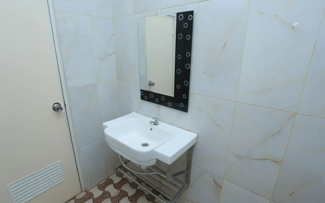 OYO 1864 Tiara Guest House