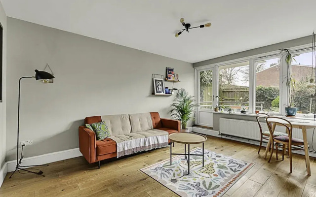 Cosy & Quiet Flat With Garden Close Central London