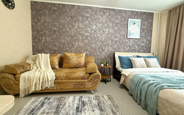 Пять Звёзд в Мирном 6/1