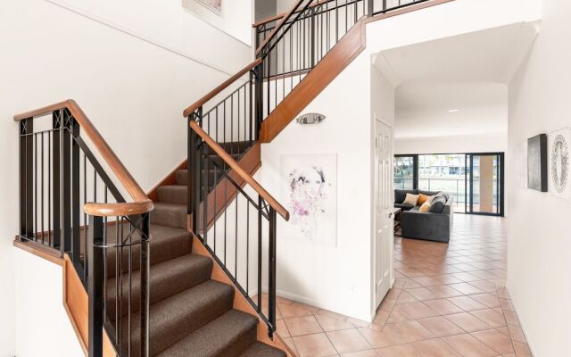Mermaid Beach House