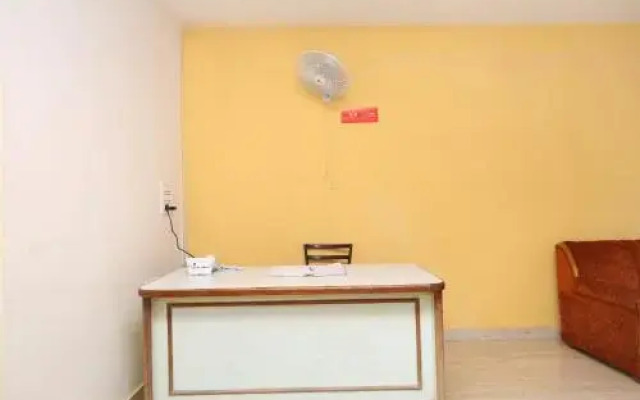 OYO 22238 Hotel Baaz