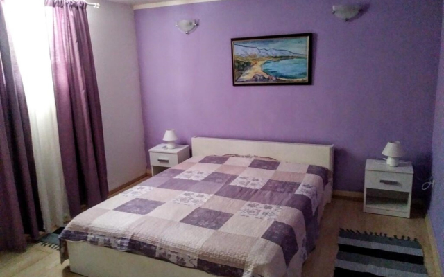 Apartment Marija - garden terrace A1 Makarska, Riviera Makarska