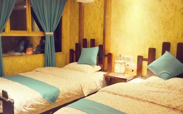 Zhaoxing Ruyuan Family Inn