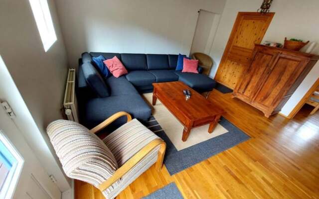 Hals Guesthouse by Engimyri