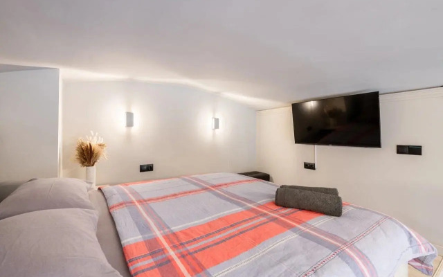 UNO (УНО) на улице Суворовская 19 стр. 9