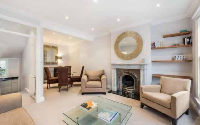 Luxury and Large Private Maisonette