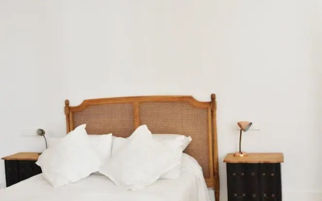 The Balconies I Apartment With Three Balconies in Malasana