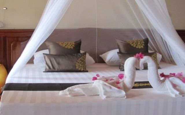 Les Bambous Luxury Hotel