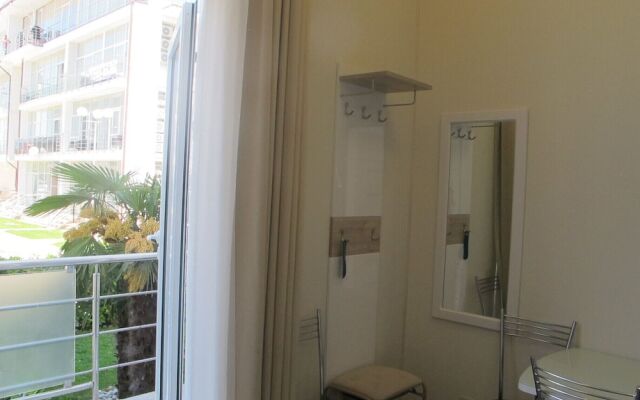 Apartment on Bulvar Nadezhd St. 6-3