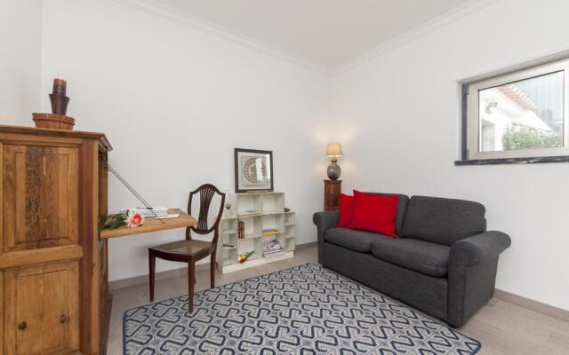 Beachouse - Surf, Bed & Breakfast