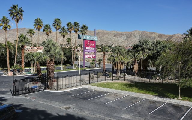 Desert Hot Springs Spa Hotel