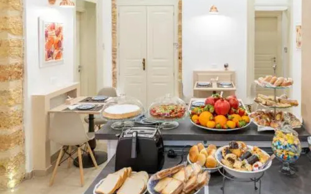 Mama Tita Rooms and Breakfast