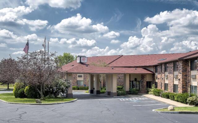 Red Roof Inn & Suites Hermitage