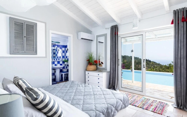 Juniper House - Charming 3 bed Villa With sea View