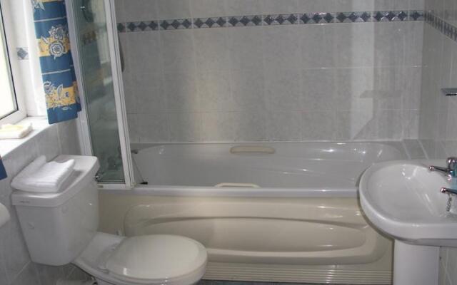 Seashore Lodge Guesthouse