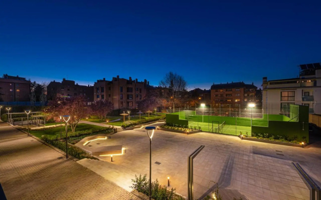 Premium Accomodation in La Rosaleda - Madrid