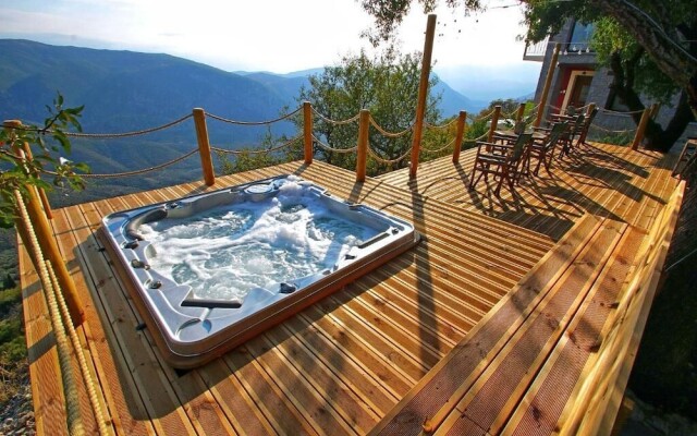 Almond House Suites Arachova - Adults Only