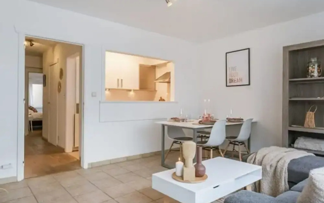 Renovated Apartment Close to the Beach