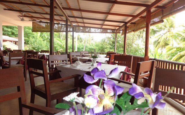 Silan Mo Hotel