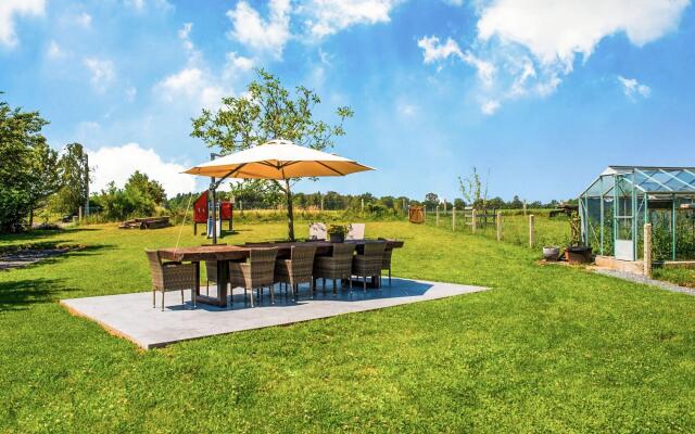Appealing villa in Bièvre with garden