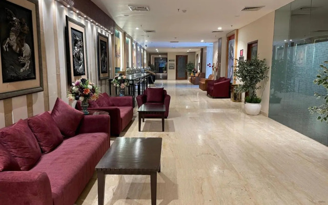 Sk Klyde Grand Hotel