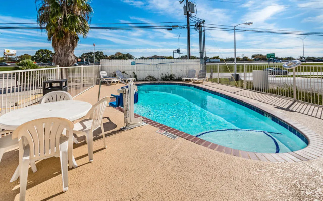 Ramada Limited San Marcos