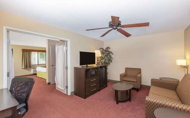 AmericInn by Wyndham Okoboji
