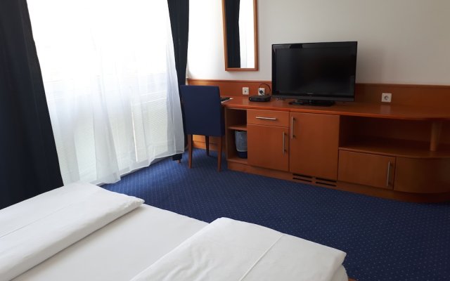 Maribor INN Hotel