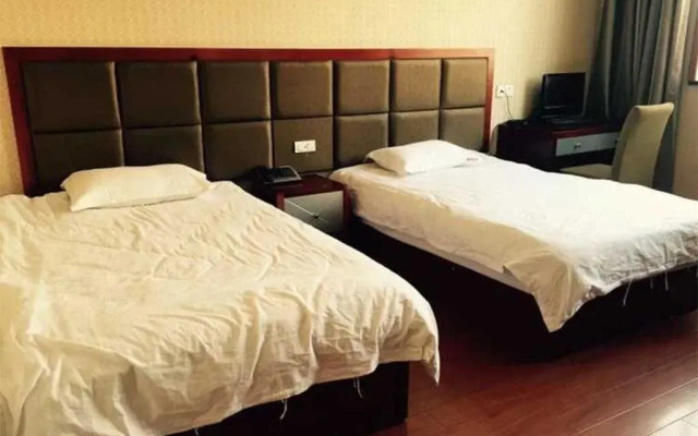 Shangrao Guangfeng Bali Chuntian Hotel