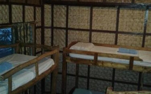 Chelles Guest House And Backpackers