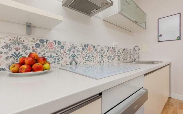 Apartment for 3 Guests Warsaw by Renters