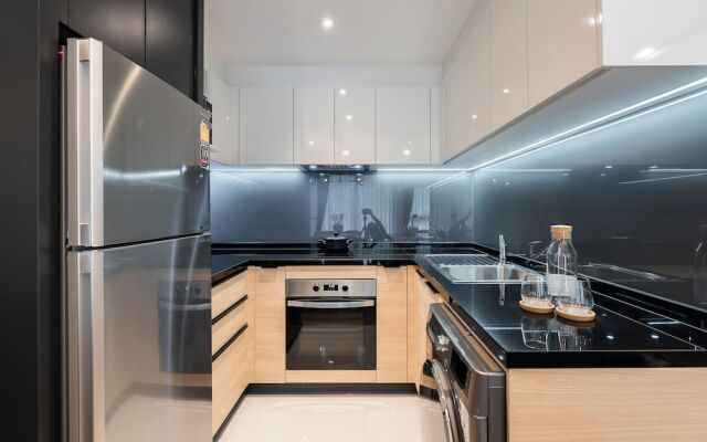 Destiny63 Ekamai Apartment