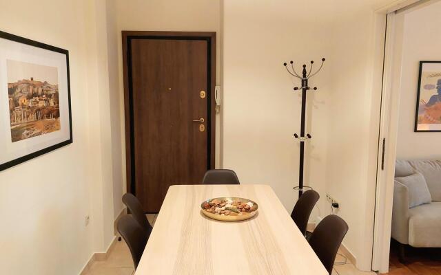 Big Apartment in Acropolis Museum