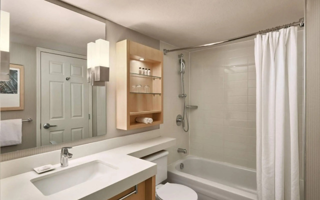 Delta Hotels by Marriott Whistler Village Suites