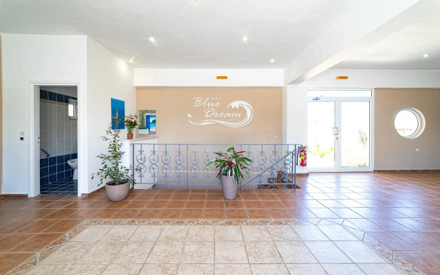 Blue Dream Hotel