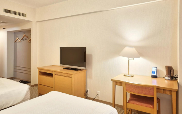 Pacific Hotel Okinawa – Guest Rooms – Naha