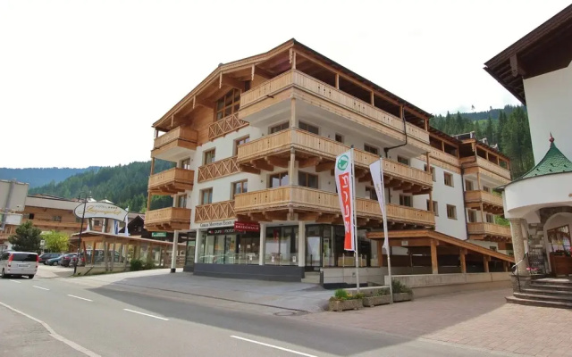 Luxurious Apartment With Sauna, Garage, Roof Terrace