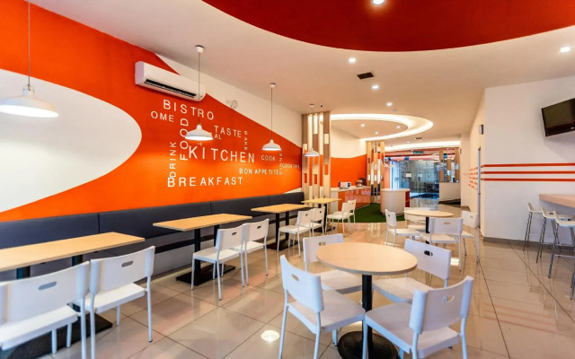Orange Hotel KLIA & KLIA2