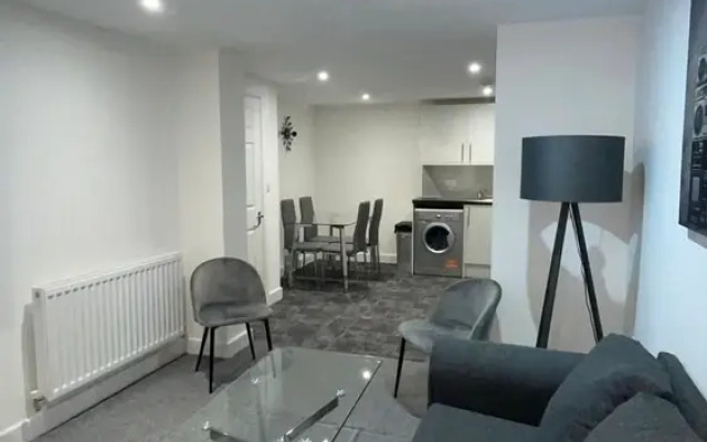 Immaculate 2-bed Apartment in London