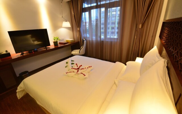Royal Holiday Hotel