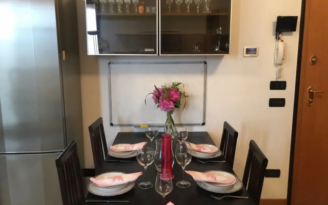 Iris Apartment