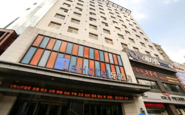Le Hotel