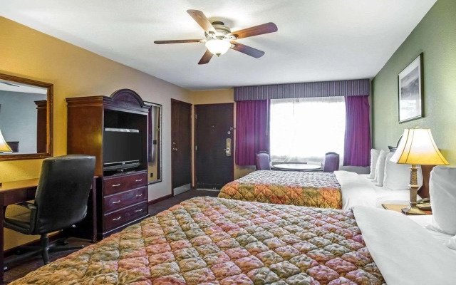 Quality Inn & Suites Cameron Park Shingle Springs