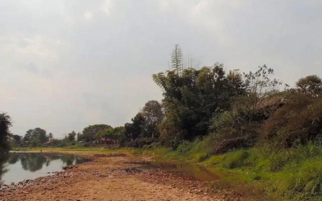 Namtha Riverside Bungalow