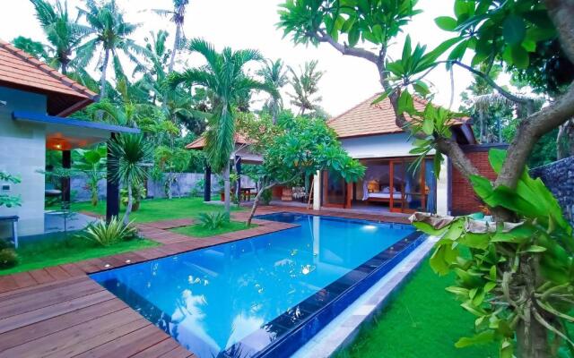 Coco Garden Pool Villas