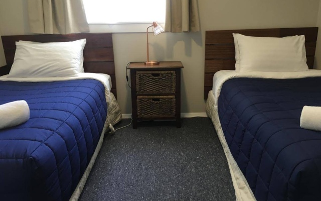 Burkes Pass Country Motel – Guest Rooms – Fairlie