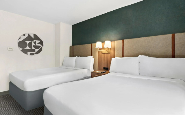 Holiday Inn Manhattan 6th Ave - Chelsea by IHG